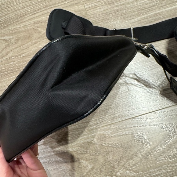 Prada Re-edition Bag - Picture 7 of 16